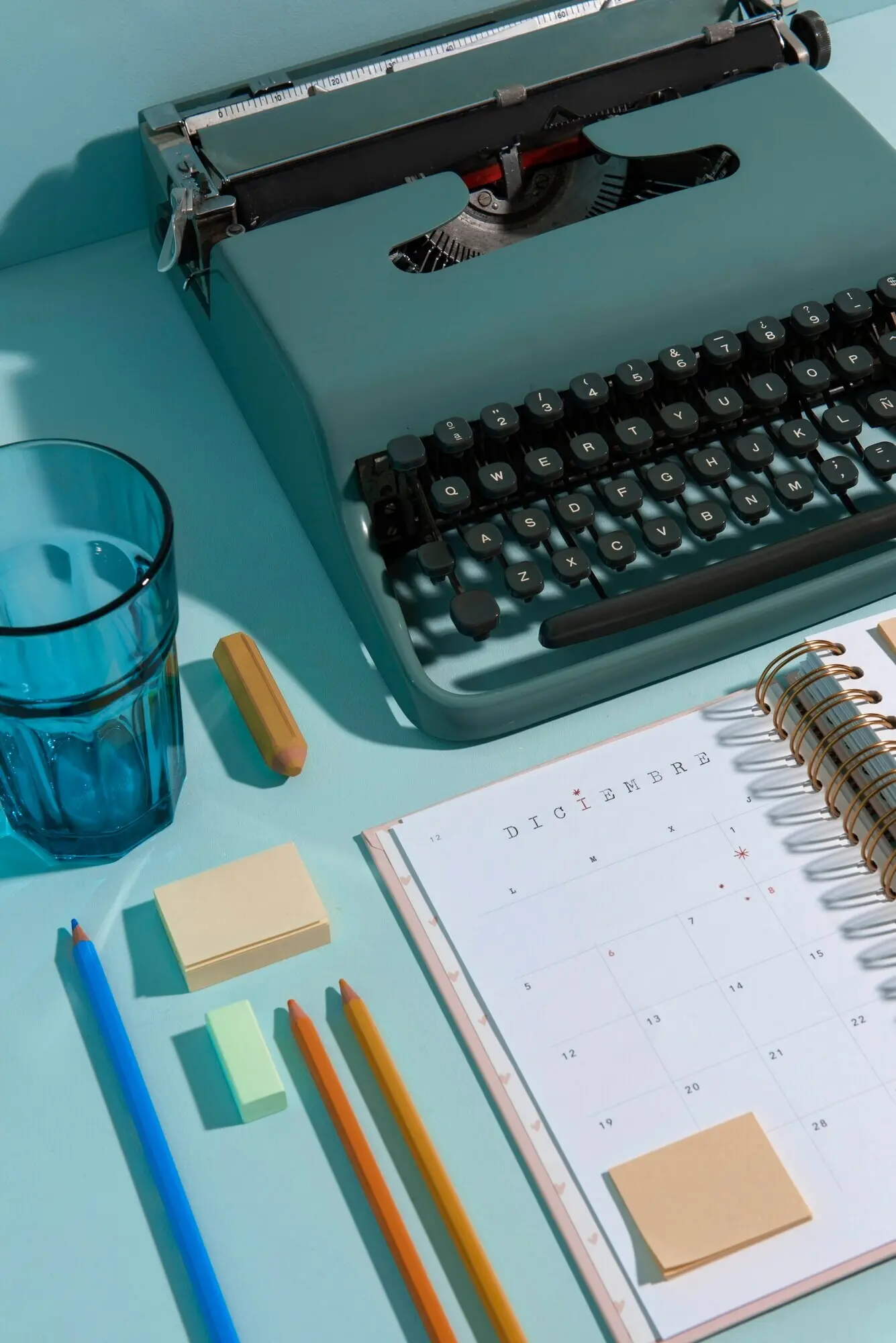 Diario de viñetas colorido y recargado